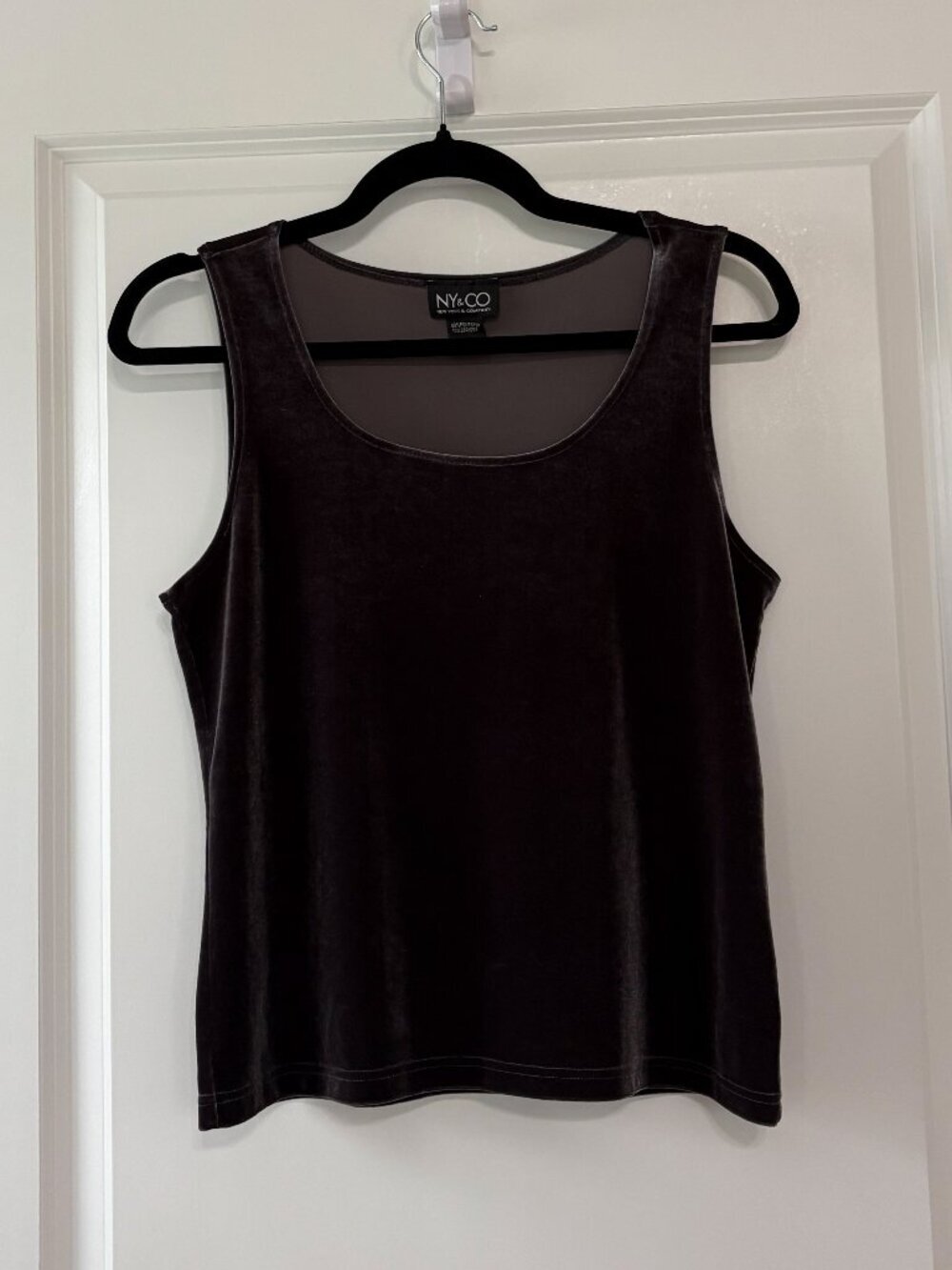 New York & CO Sleeveless Metallic Pewter Gray Velvet Blouse/Shell Size Medium